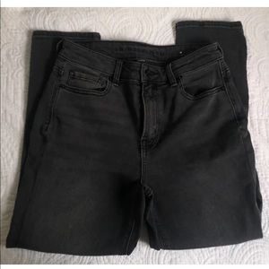 American Eagle Mom Jeans